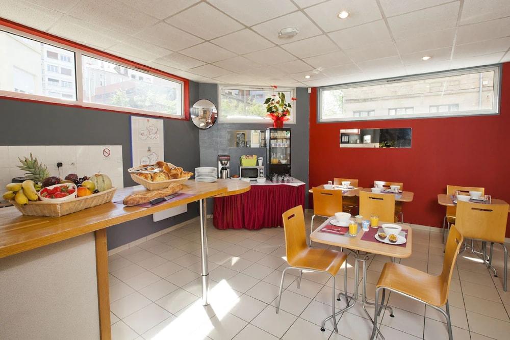 Séjours&Affaires Rennes Longs Champs Exterior foto